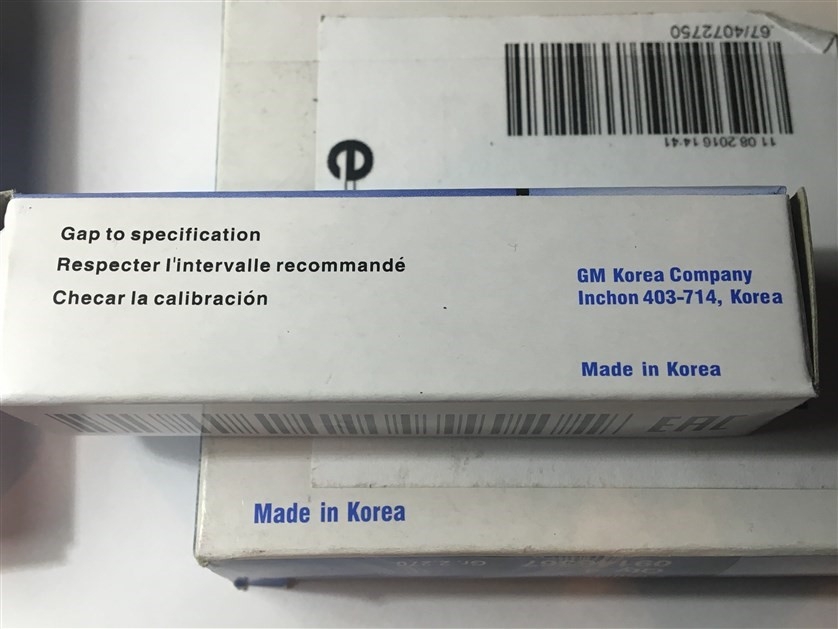 На корпусе свечек указано Germany, на упаковке Made in Korea